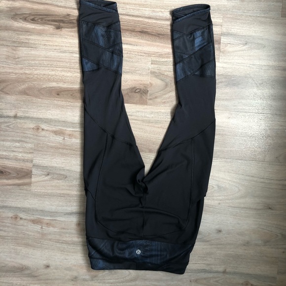 Lululemon Crops Size 4 - Picture 5 of 9